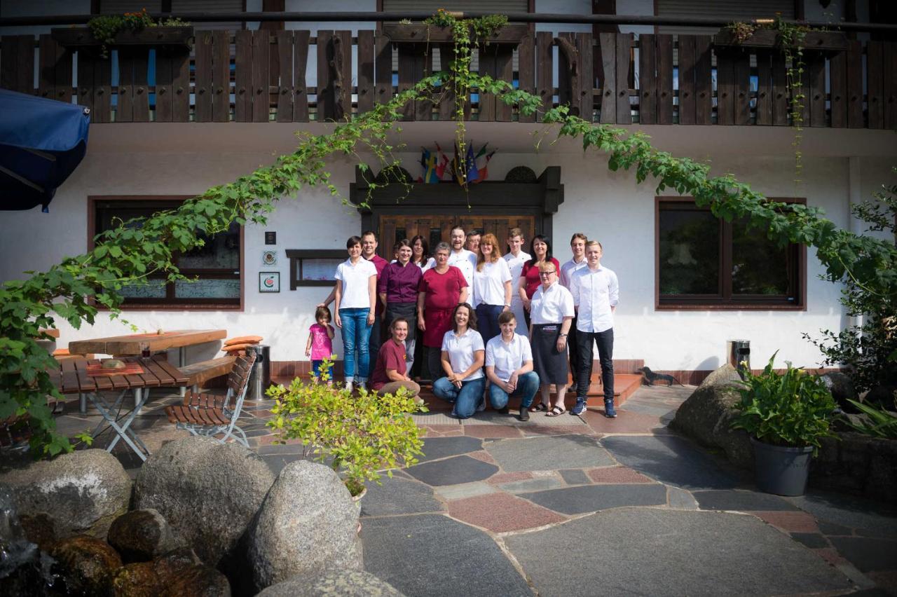 Landgasthof Brunnenwirt Zum Meenzer Fischbachtal Екстериор снимка